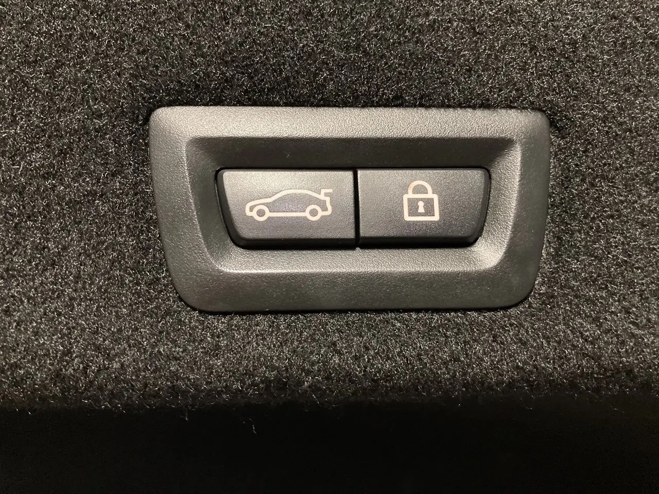 bmw-750i-xdrive-steptronic