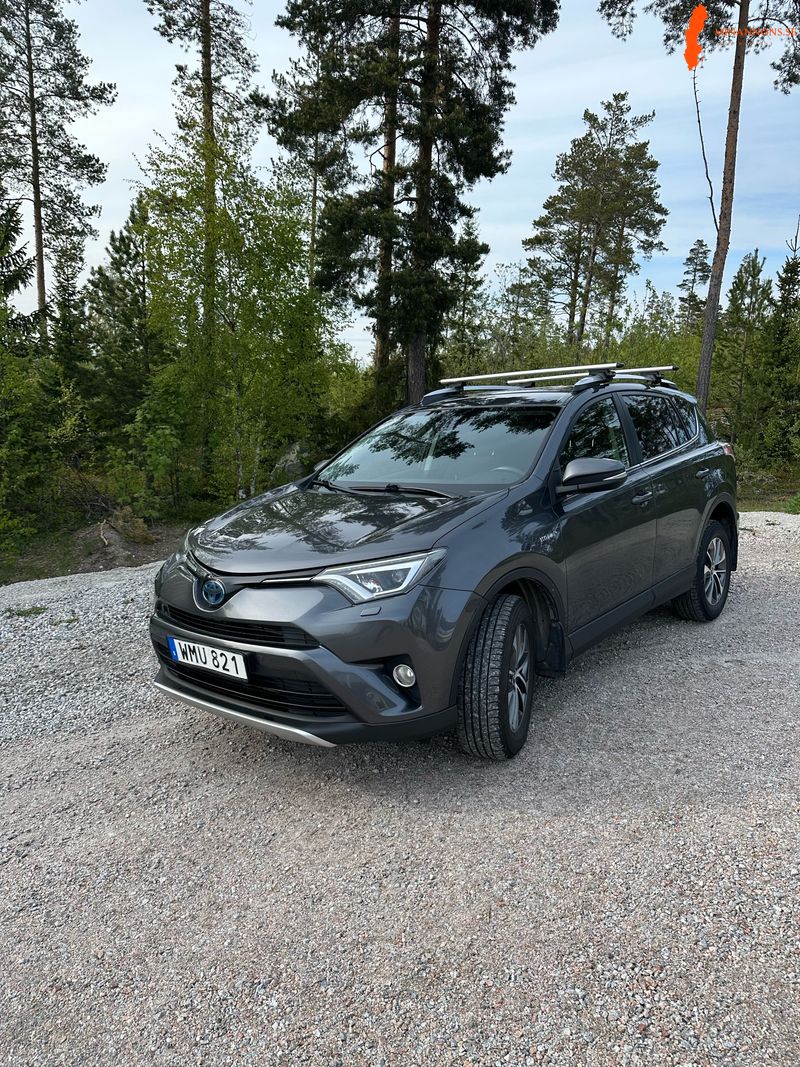 toyota-toyota-rav4-25-hybrid-awd-i