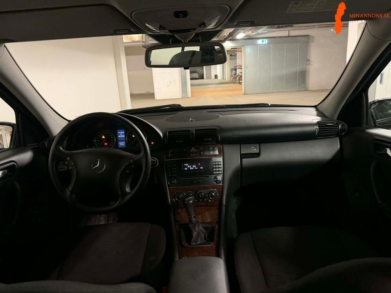 mercedes-benz-c-180-t-kompressor-manuell-143hk-2007-6-vaxlar-lagamil