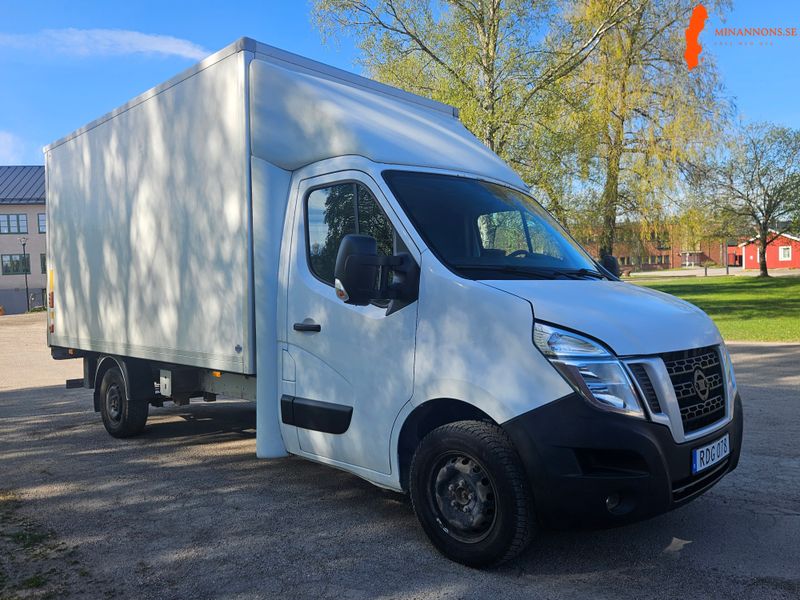 nissan-nv400