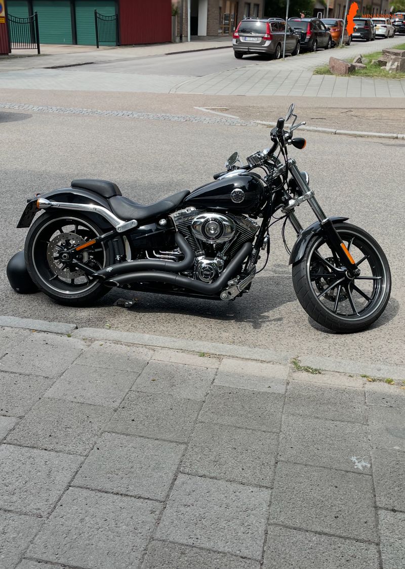 harley-davidson-breakout