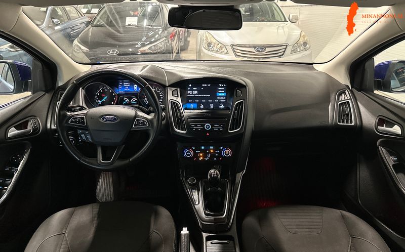 kombi-10-ecoboost-titanium-euro-6-dragkrok