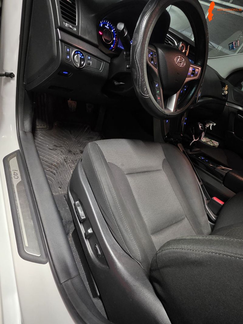 hyundai-i-40-cw-17-crdi-141hk
