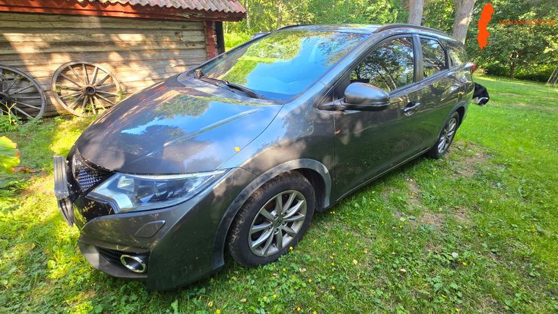 honda-civic-tourer-16-i-dtec-fwd