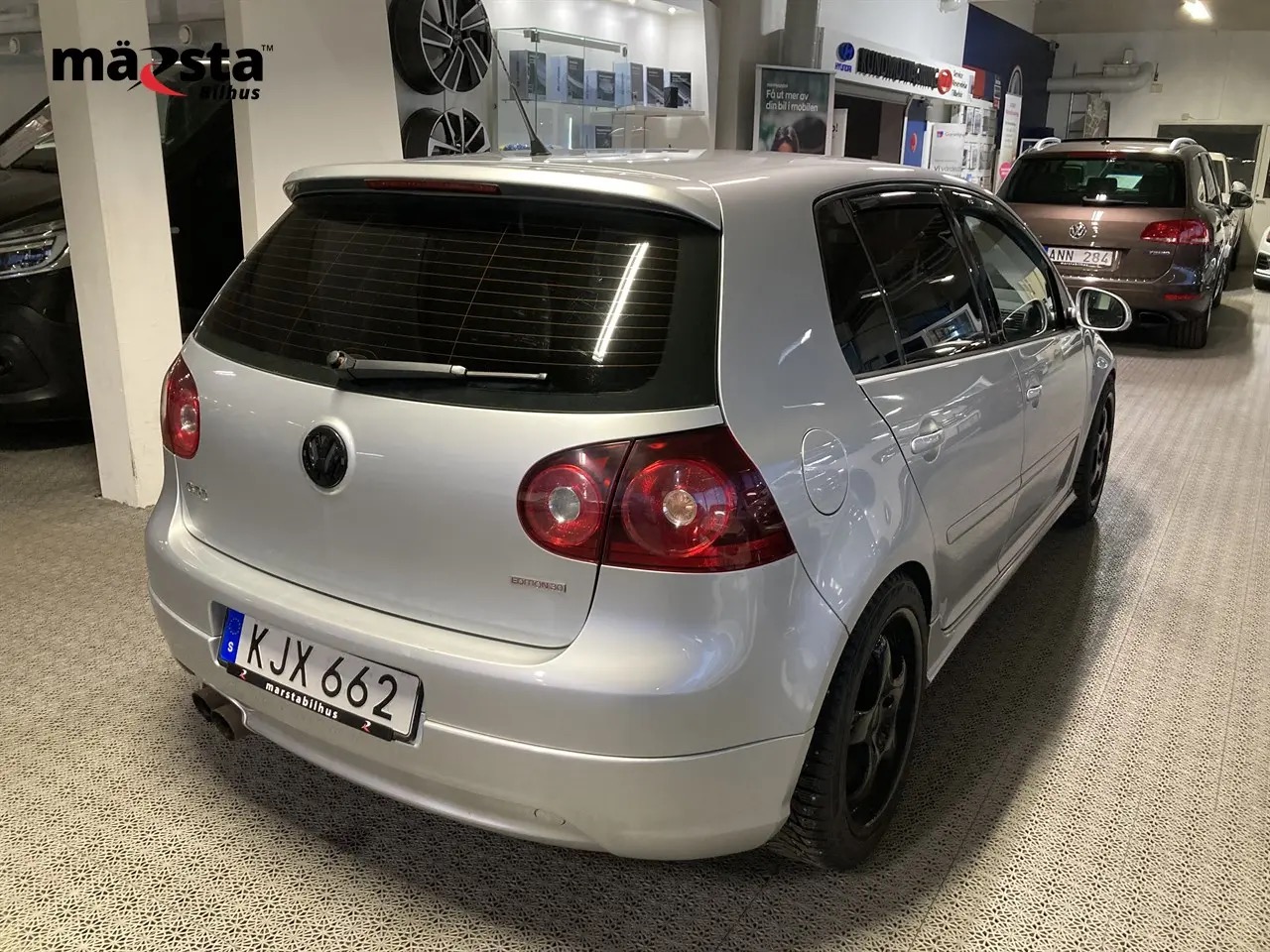 volkswagen-golf-5-door-gti-edition-30-20-turbo-fsi-dsg-sekventiell