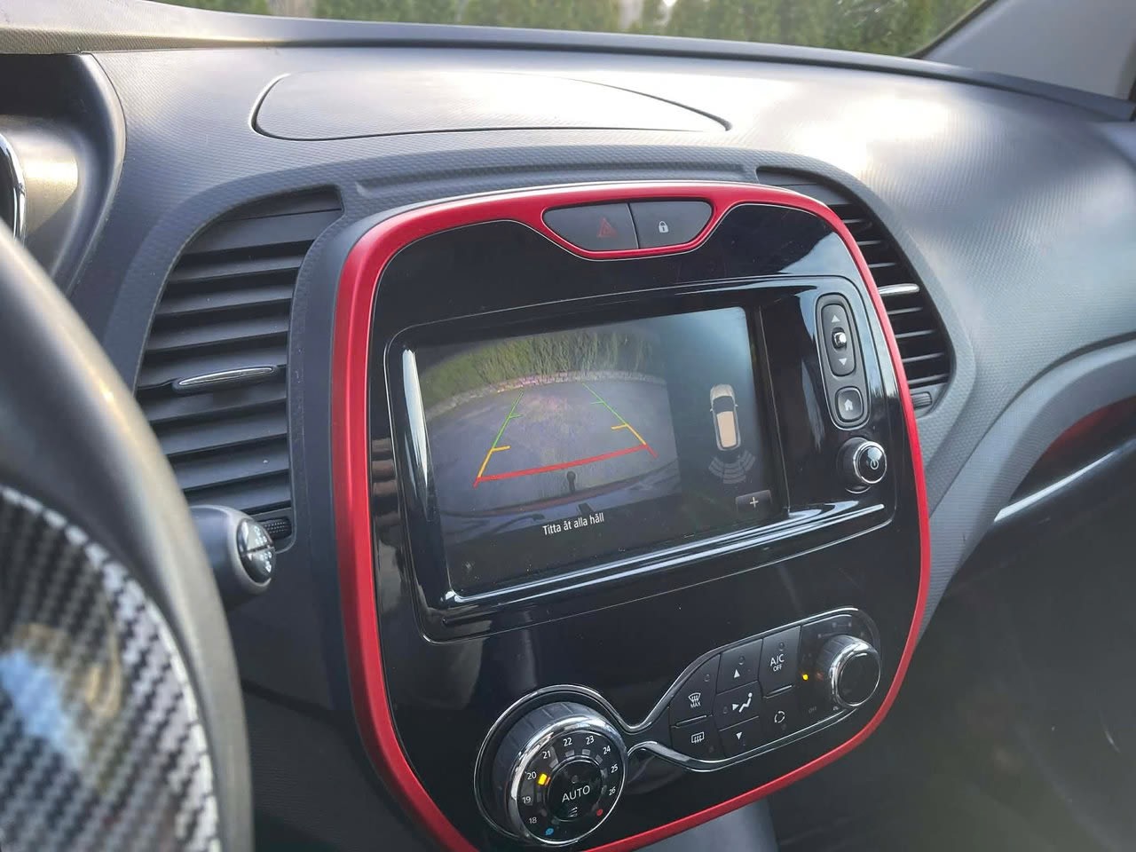 renault-captur-12-tce-edc