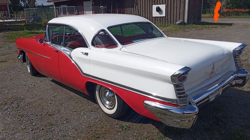 oldsmobile-starfire-1957-4dr-ht