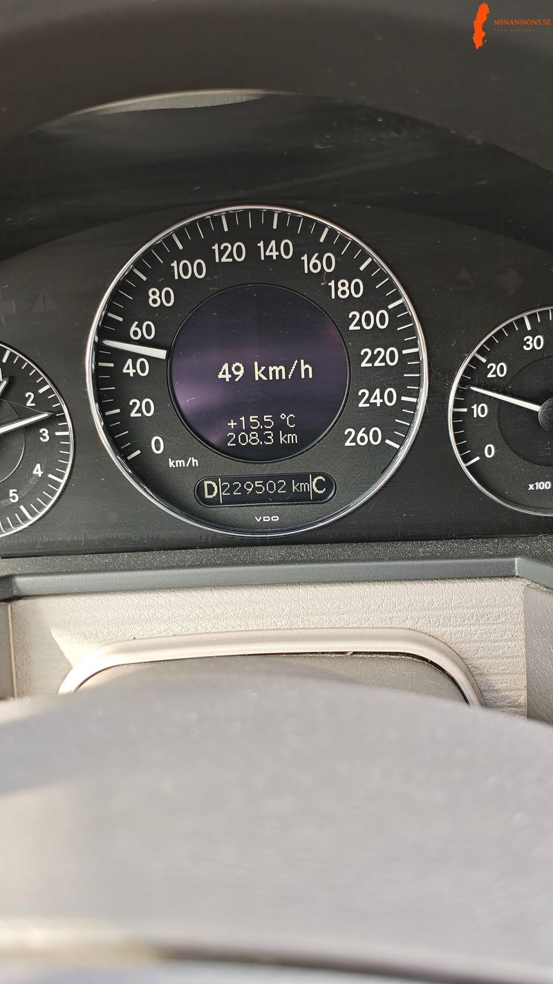 mercedes-benz-mercedes-benz-e-240-240-rwd