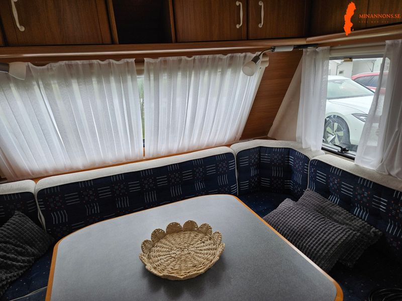 adria-663-uk-barnkammarvagn