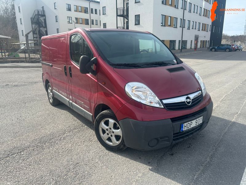 Opel vivaro i bra skick med fungerande AC