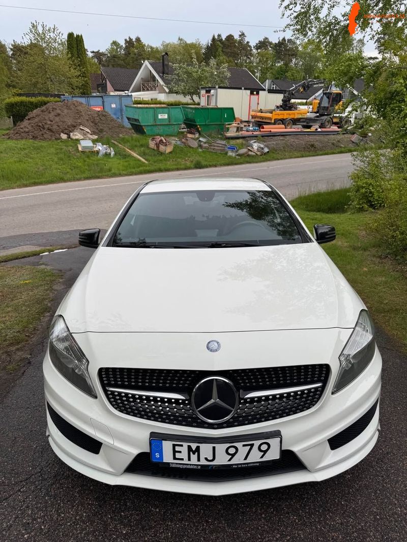 mercedes-benz-a-180-manuell-122hk-2015