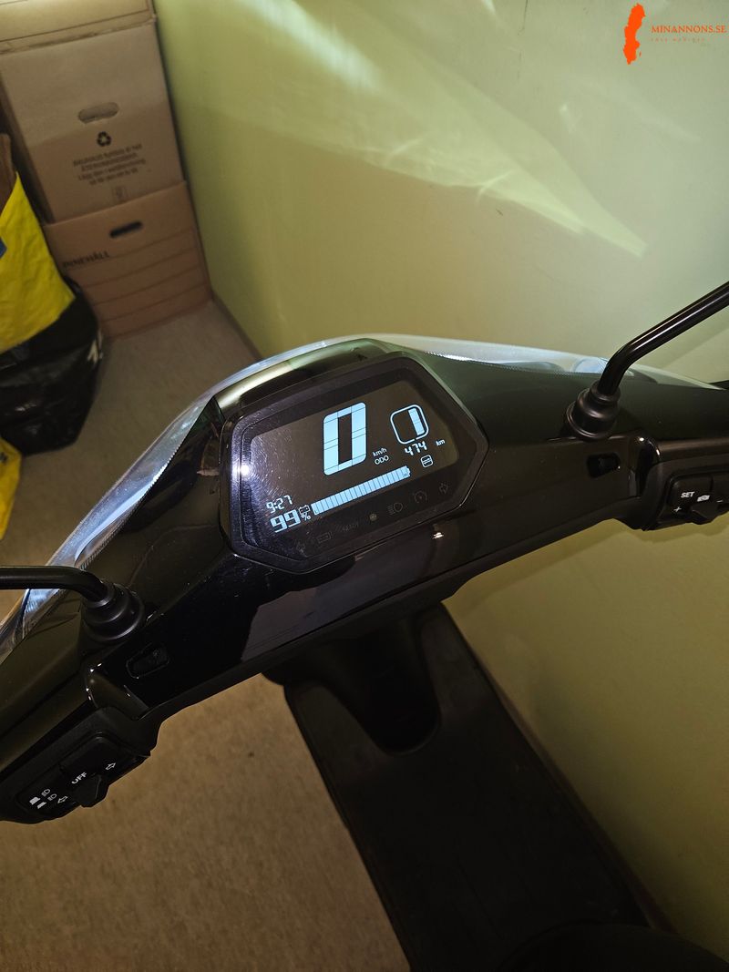 super-soco-cux-el-moped