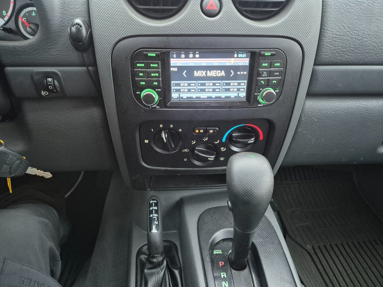 jeep-cherokee-28-crd-4wd-automatisk-163hk-2006