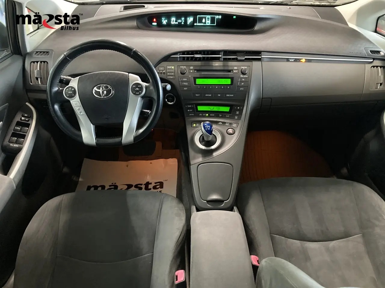 toyota-prius-hybrid-cvt