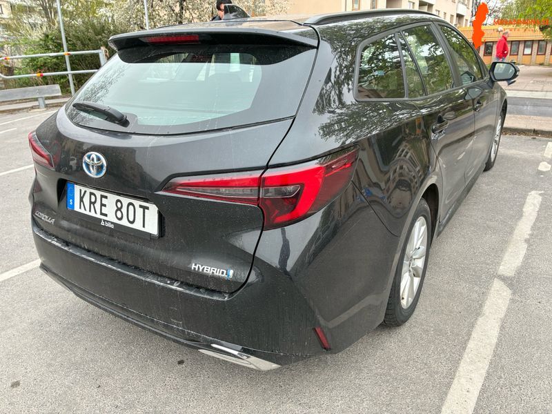 toyota-corolla-estate-18-vvti-140hk-2023