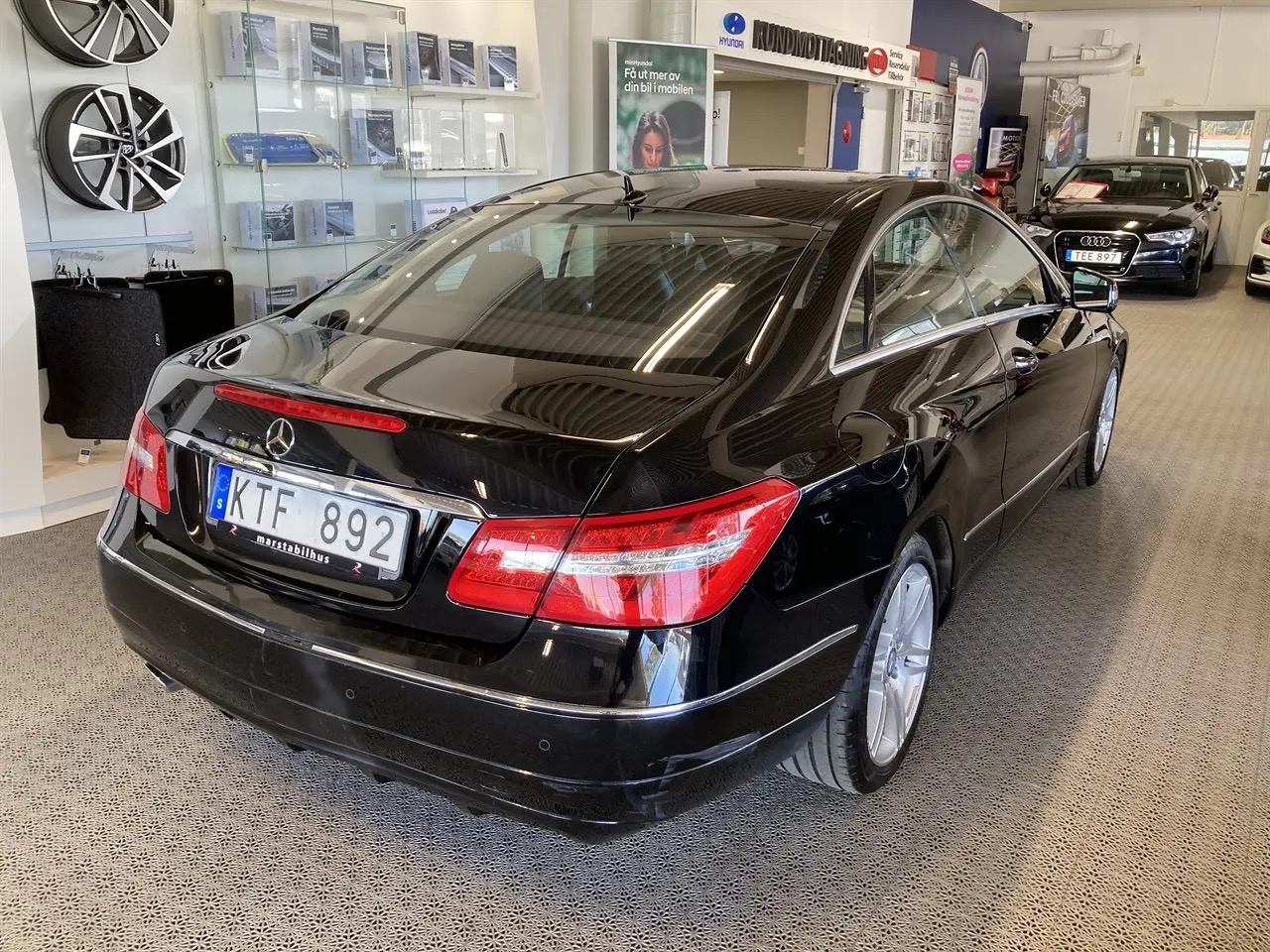 mercedes-benz-e-250-coupe-blueefficiency-5g-tronic