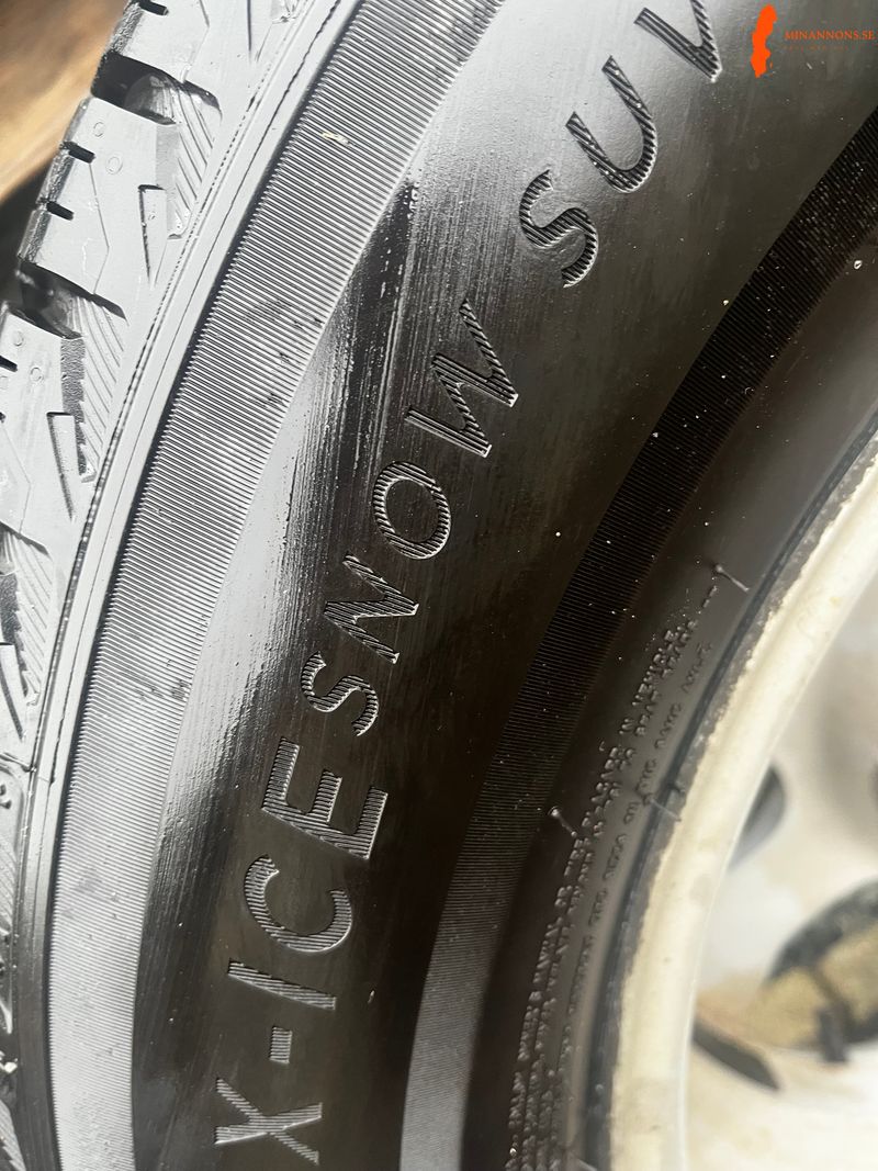 michelin-x-ice-snow-suv-23565r17-vinterdack