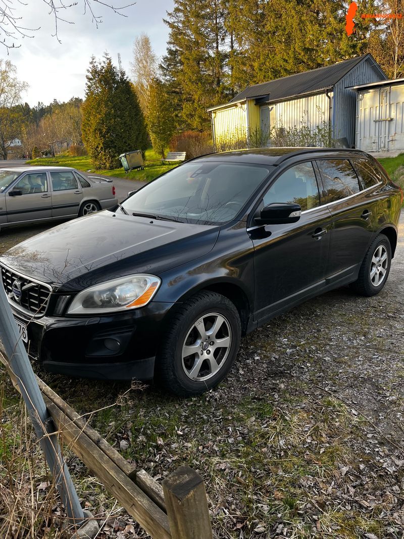volvo-xc60-24-d-drive-fwd