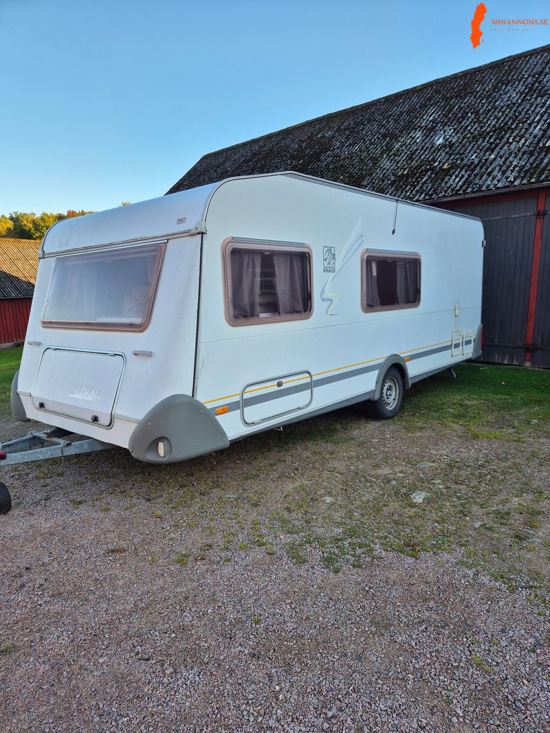 knaus-sudwind-550-barnkammare-dubbelsang-vaningssang
