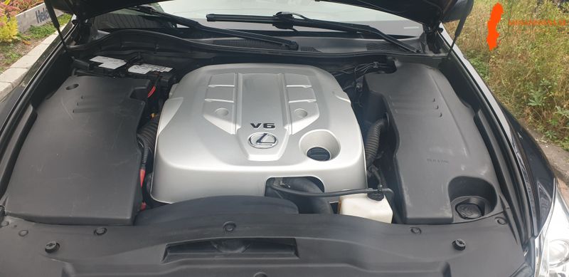 lexus-lexus-gs300-300-rwd