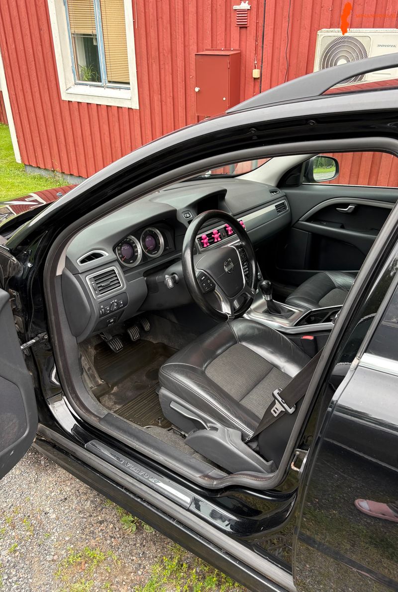 volvo-v70-ii-d3-20-fwd