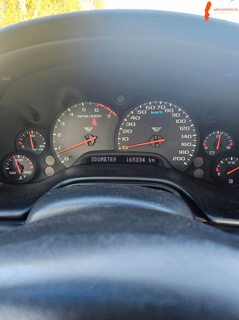 chevrolet-chevrolet-corvette-57-l-v8-rwd