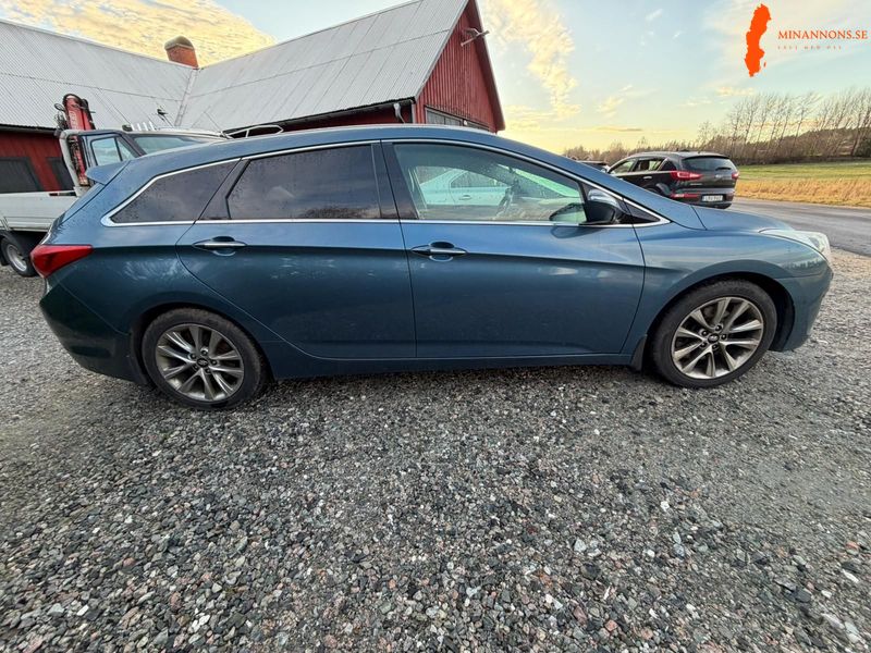 hyundai-i40cw-17-crdi-automatisk-136hk-2014