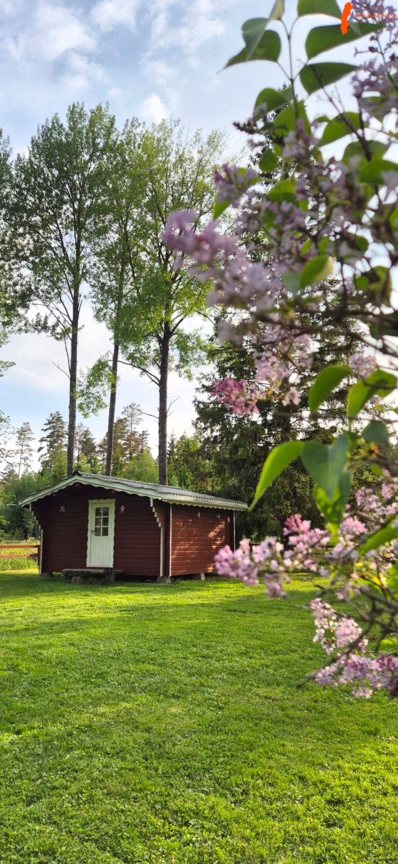 charmig-enplansvilla-med-stor-verkstad-carport-stuga-i-koppom