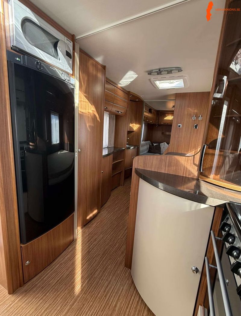 adria-alpina-743-uk-2011