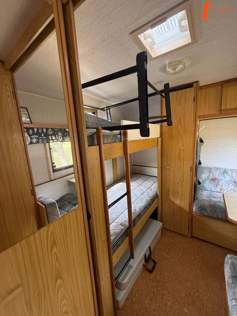 cabby-550-dlx-barnkammarvagn-1989-komplett-campingpaket-besiktigad-till-2028