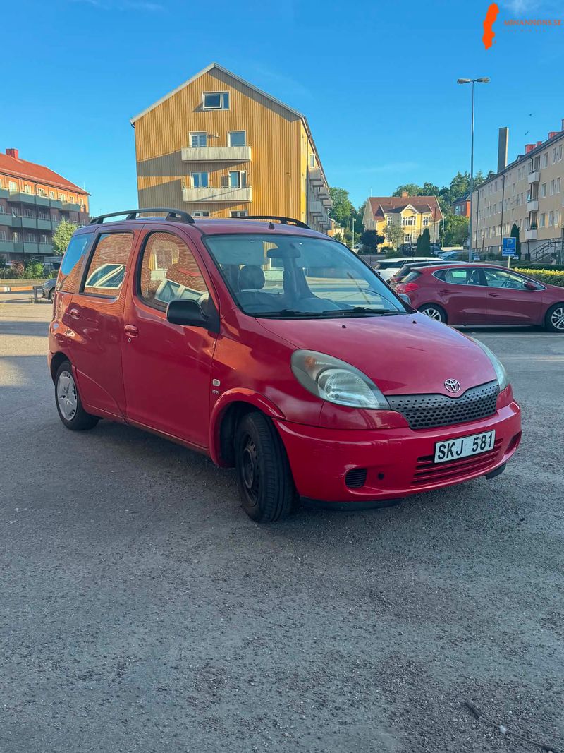 toyota-toyota-yaris-verso-13l