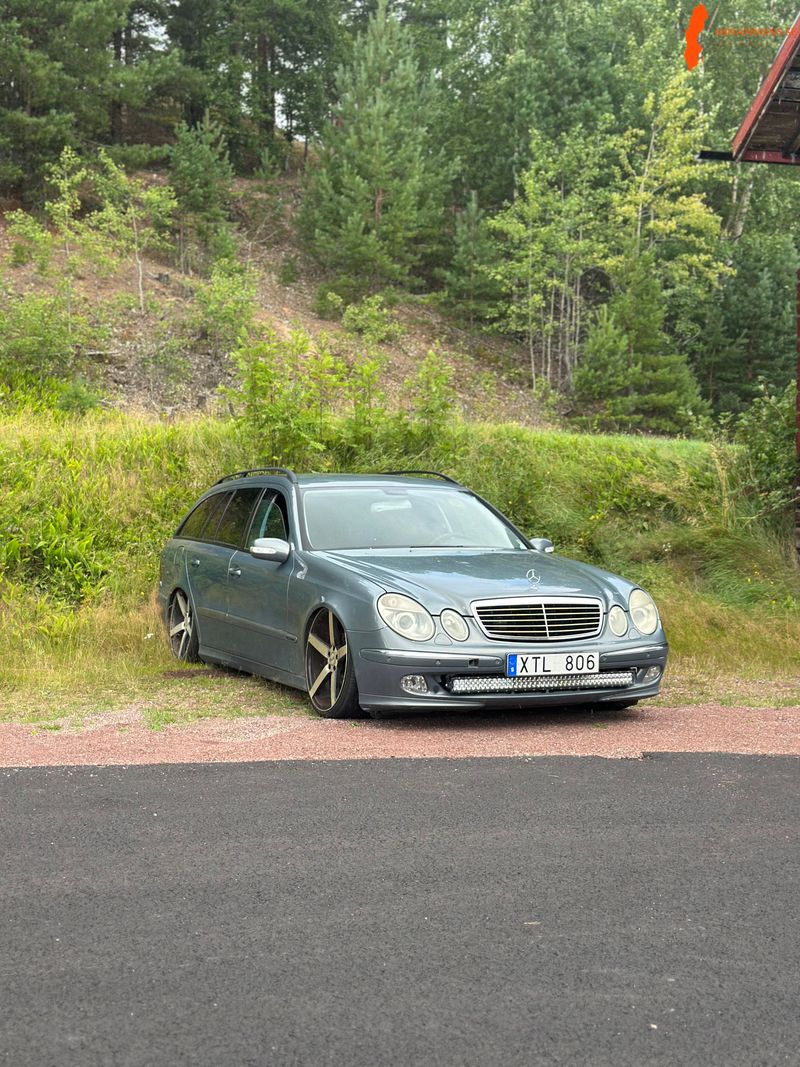 mercedes-211