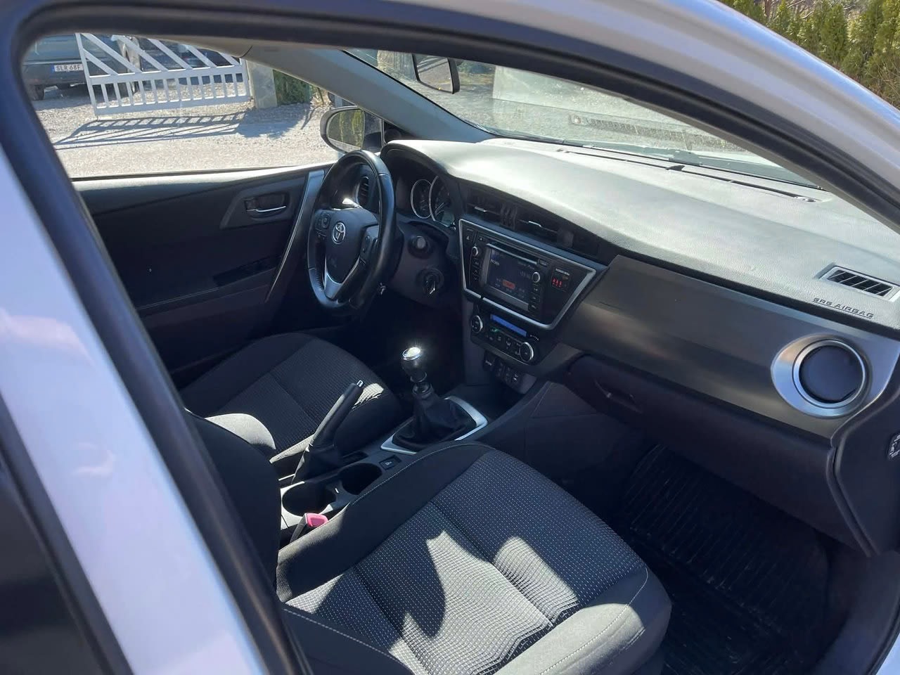 toyota-auris-20-d-4d