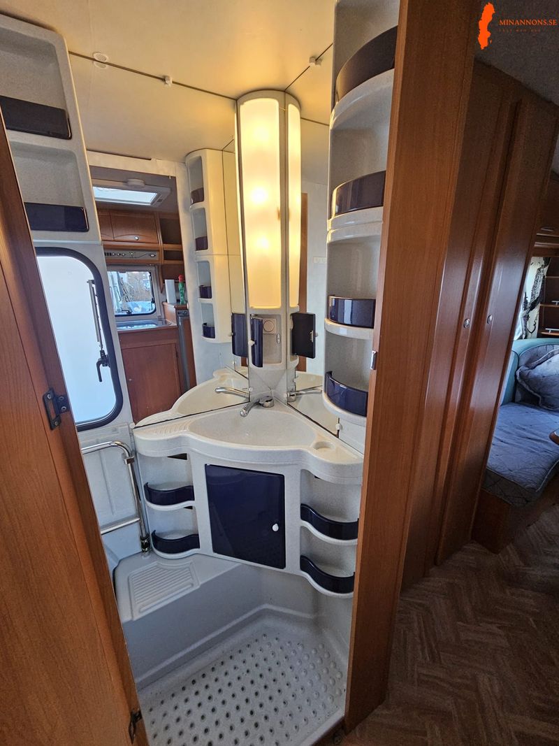 adria-unica-563-ul