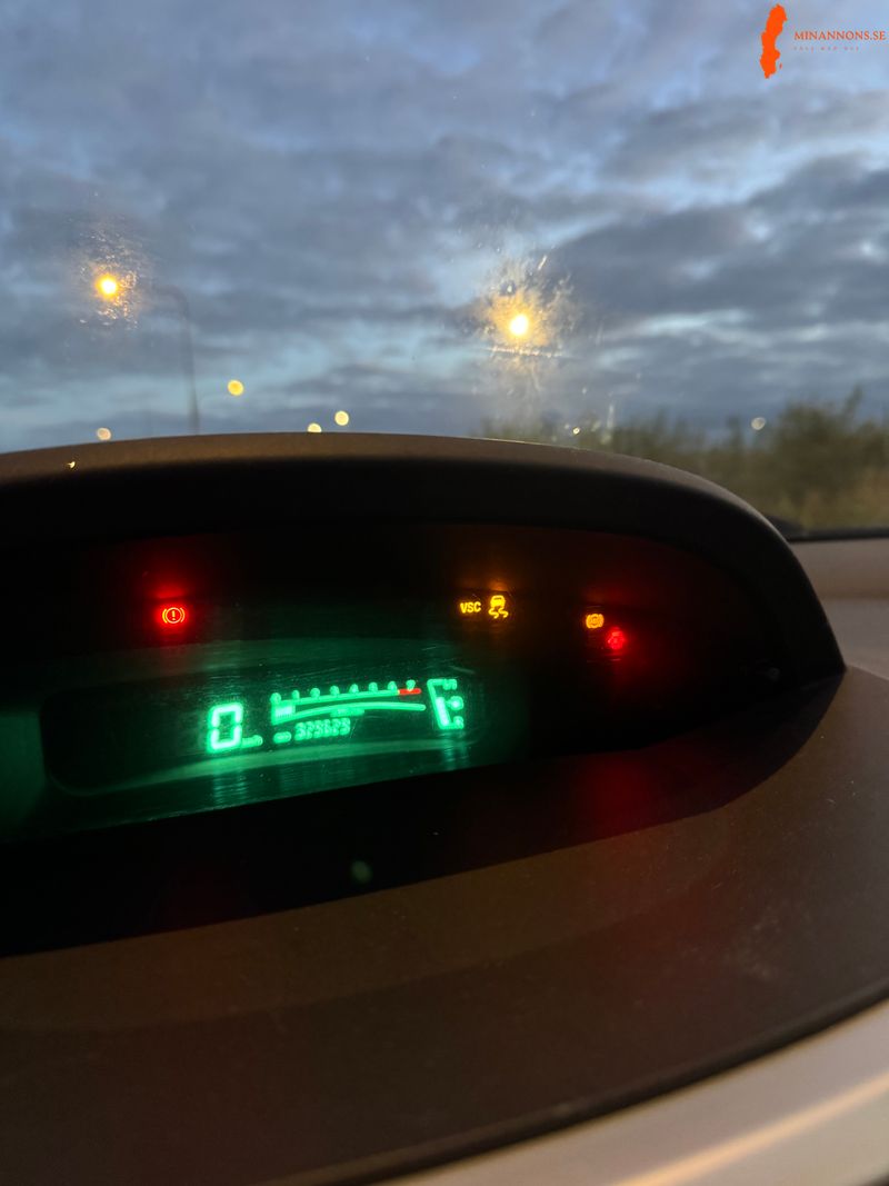 toyota-toyota-yaris-10-vvt-i-fwd