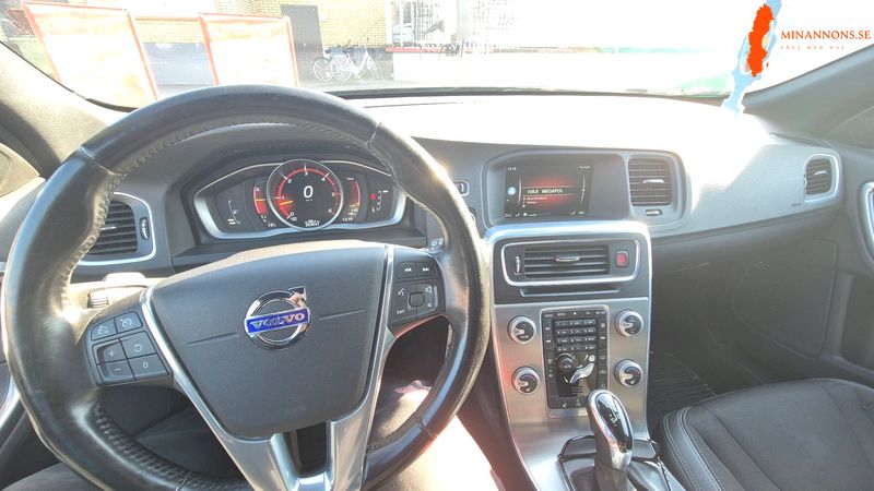volvo-v60-cross-country-d4-24-awd