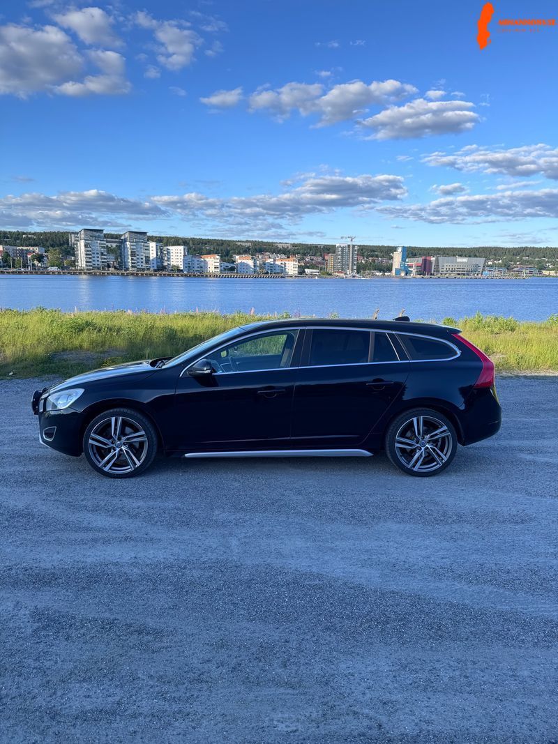 volvo-v60-d4-awd-momentum