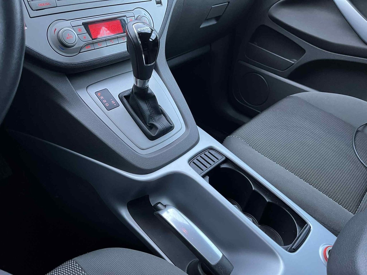 ford-kuga-20-tdci-awd-powershift