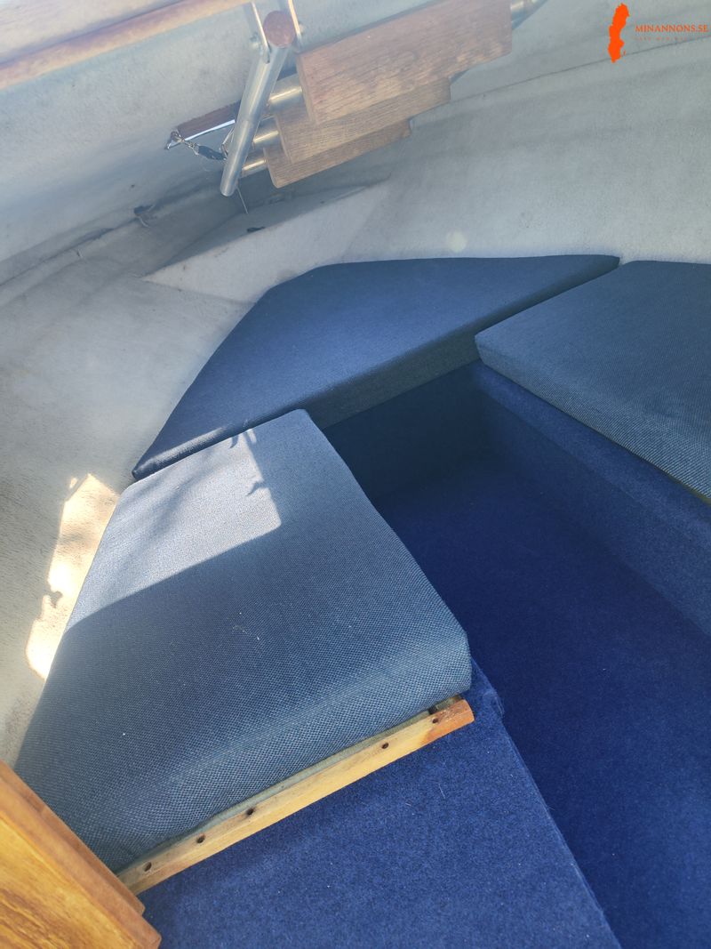 searay-cuddy-200-80trailer