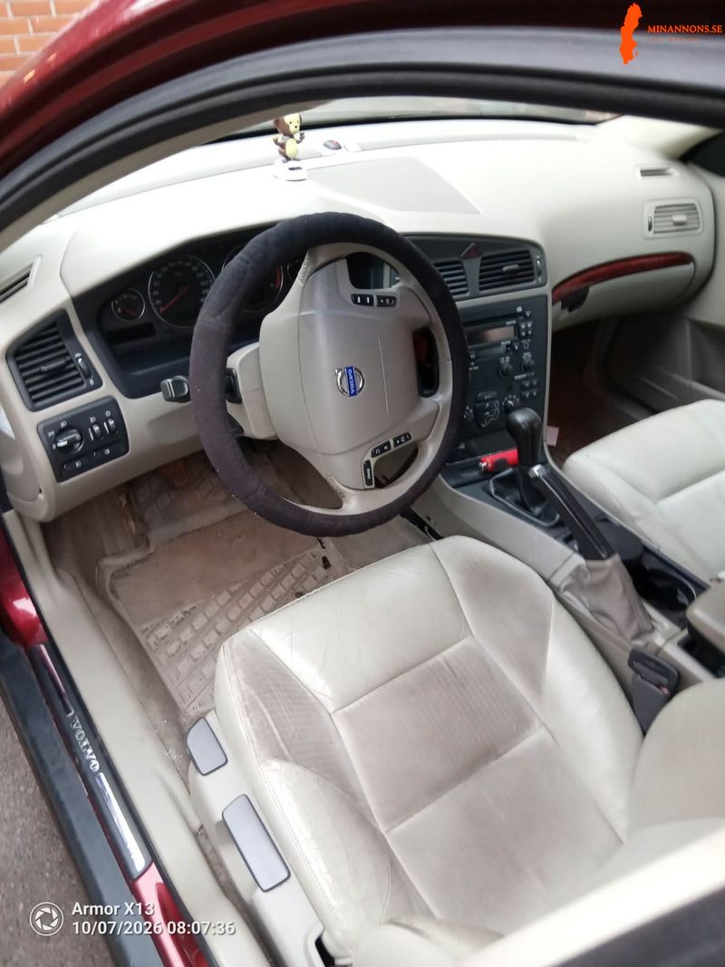 volvo-volvo-s-v70-25t-20v-fwd