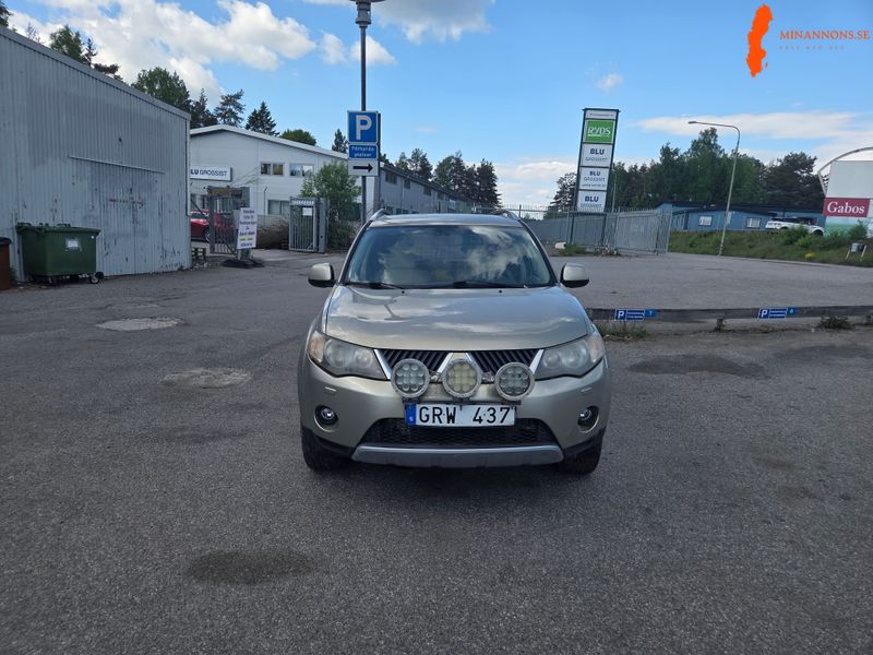 mitsubishi-mitsubishi-outlander-22-di-d-4wd