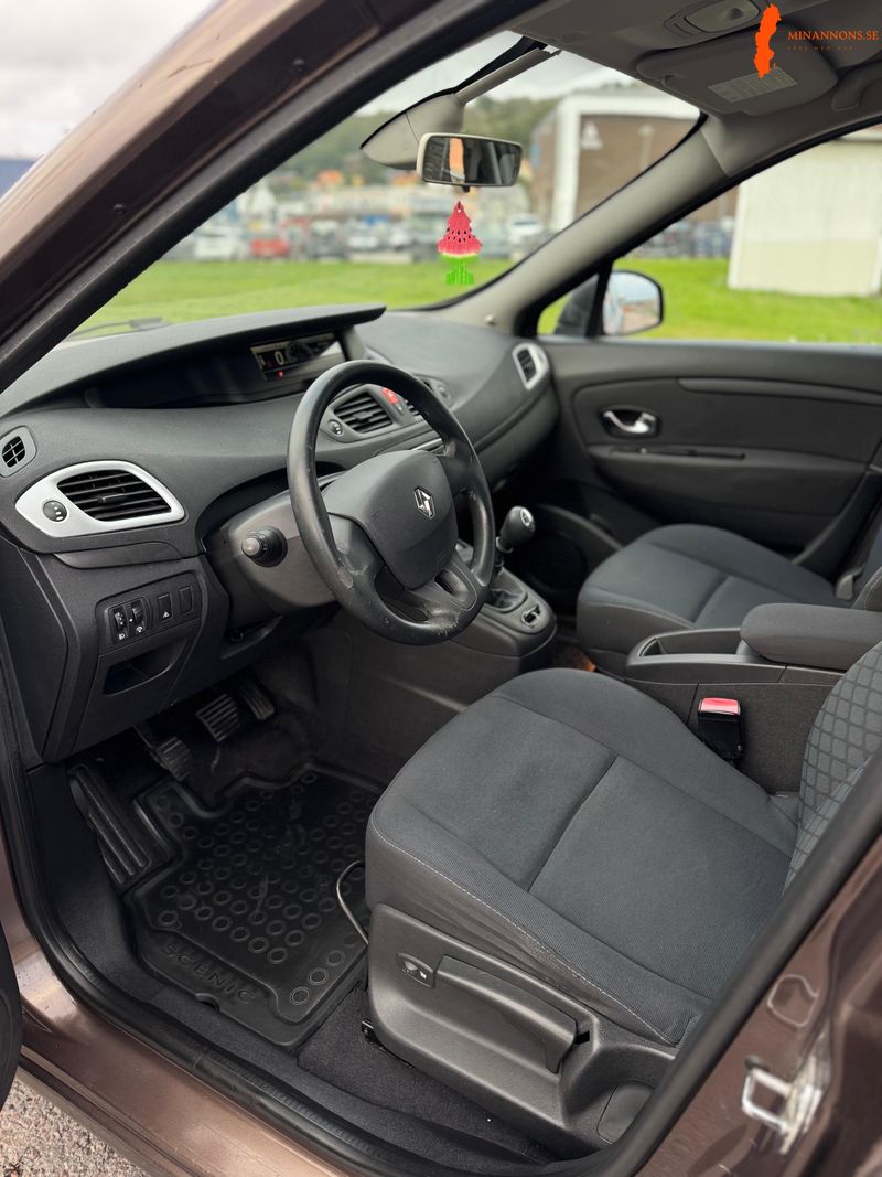 renault-megane-scenic-14-tce