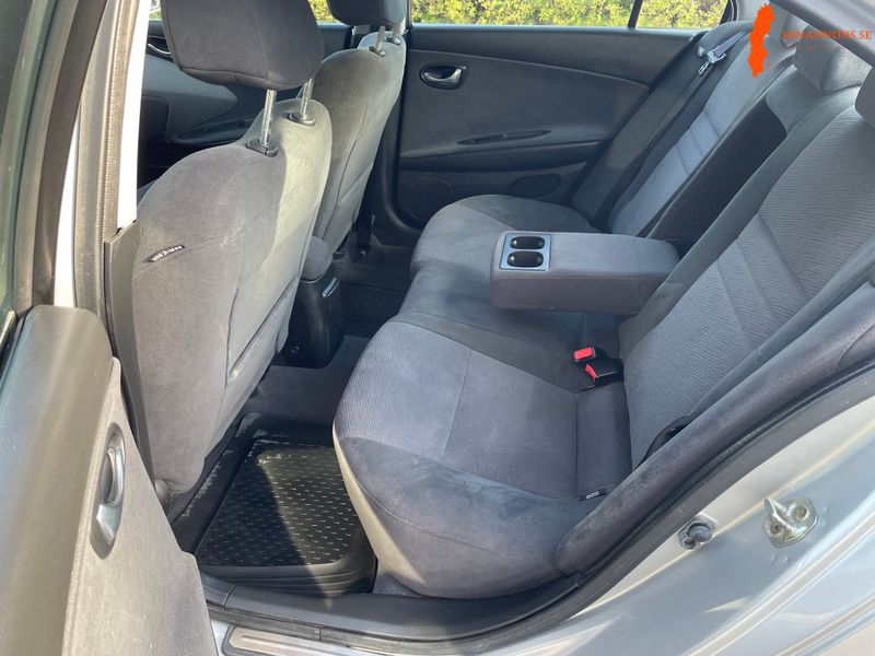 nissan-nissan-primera-18i-16v-fwd