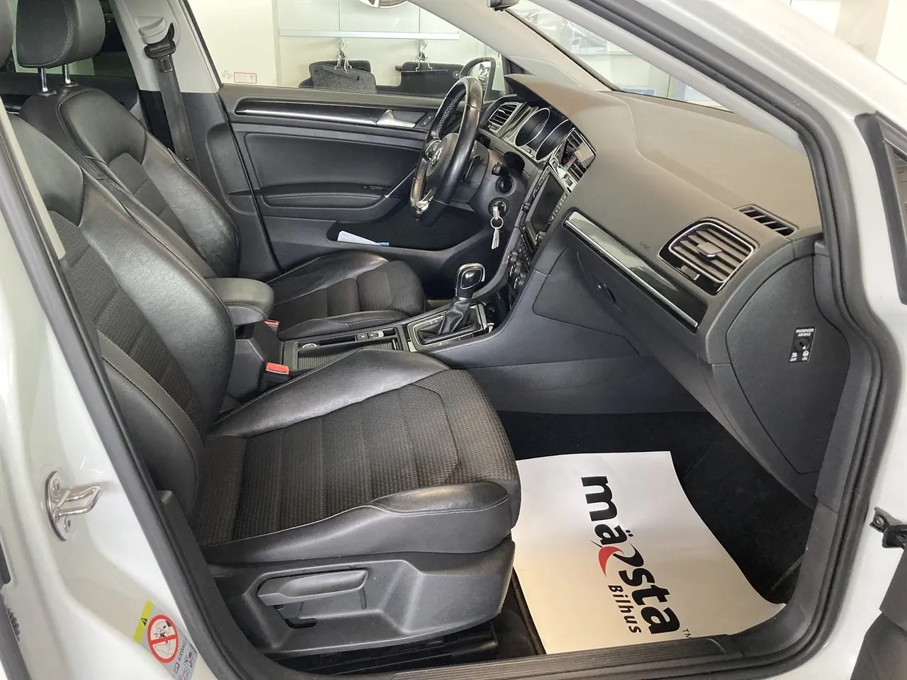 volkswagen-golf-5-dorrar-14-tsi-bmt-dsg-sekventiell