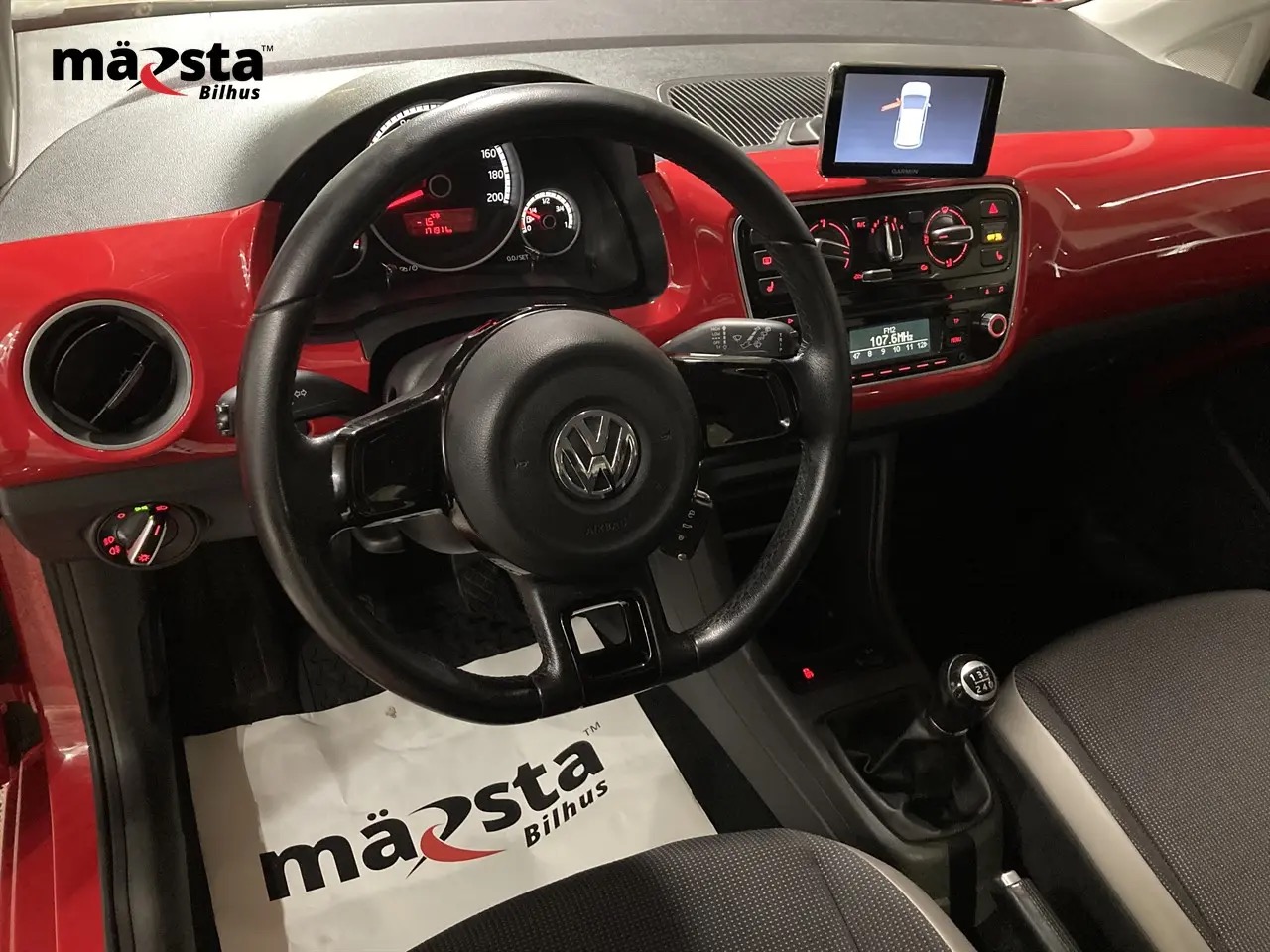 volkswagen-up-5-dorrar-10-mpi