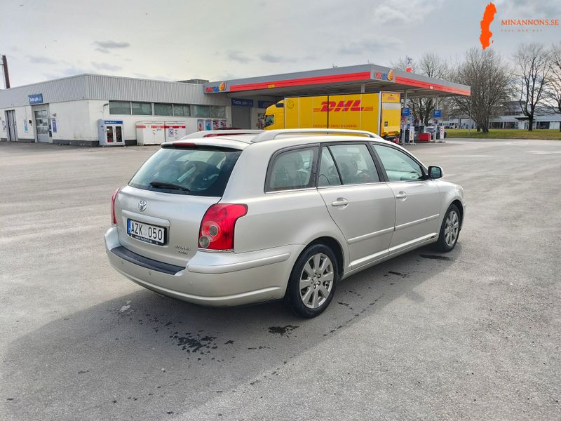 toyota-avensis-2-0d