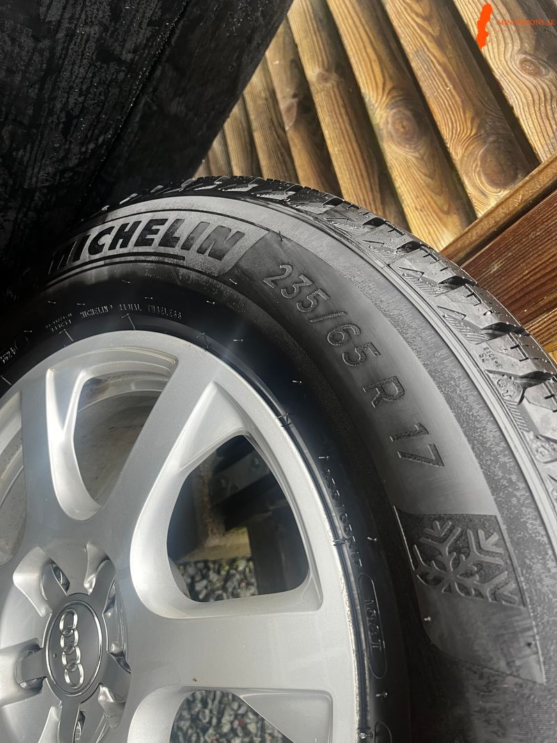 michelin-x-ice-snow-suv-23565r17-vinterdack