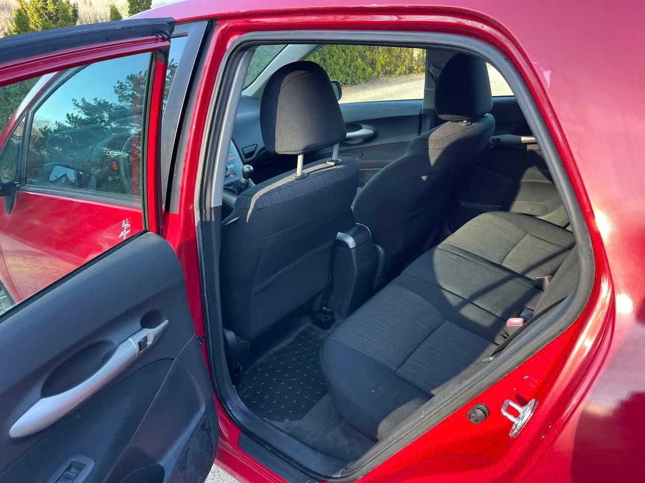 toyota-auris-5-dorrar-16-dual-vvt-i