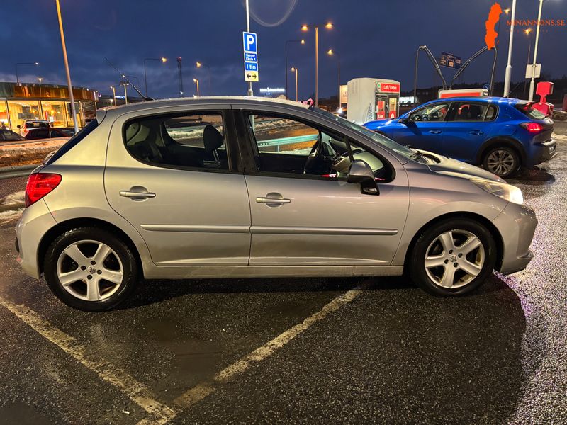 peugeot-207-5-dorrar-16-hdi-fap-manuell-109hk-2009