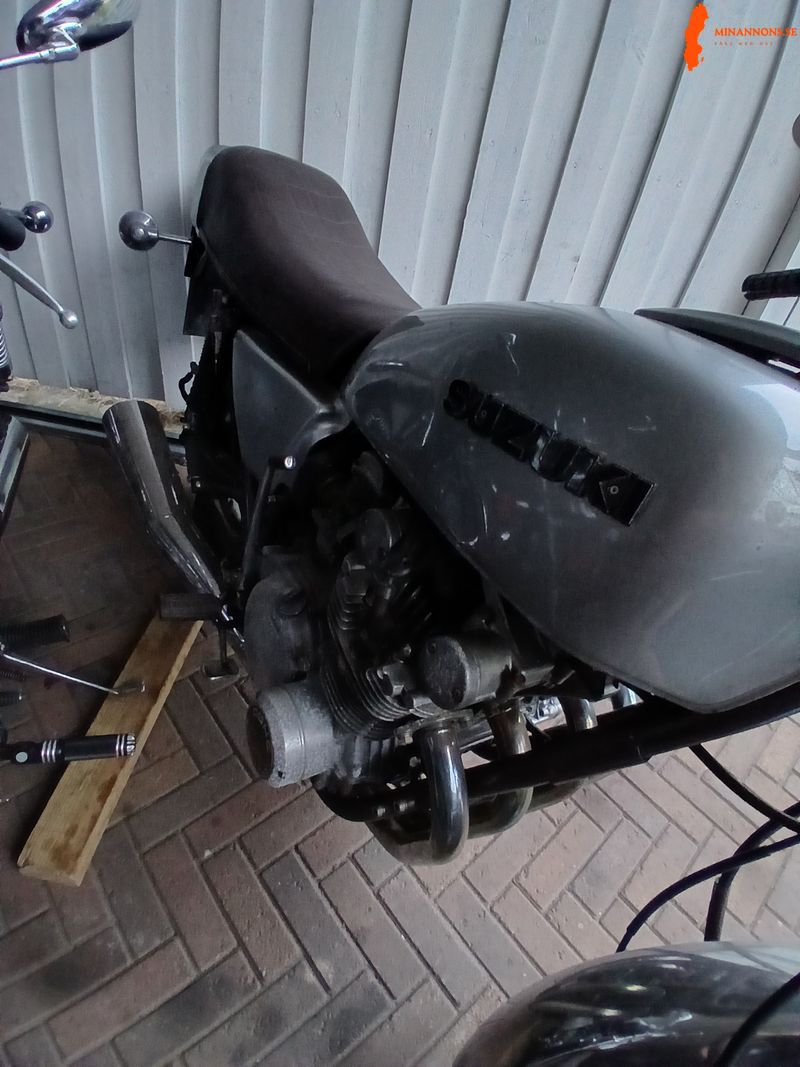 suzuki-gs-500